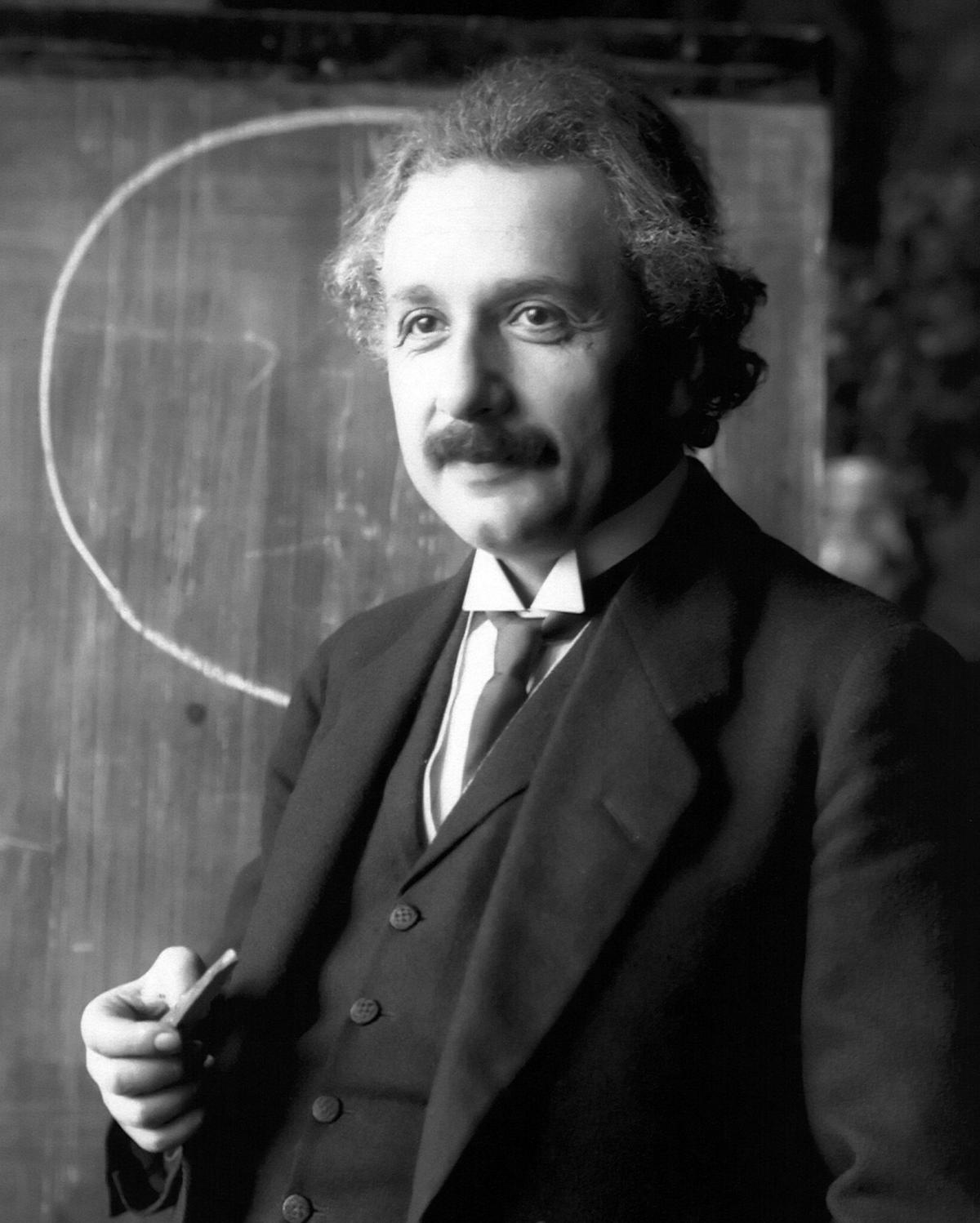 Albert Einstein Albert Einstein